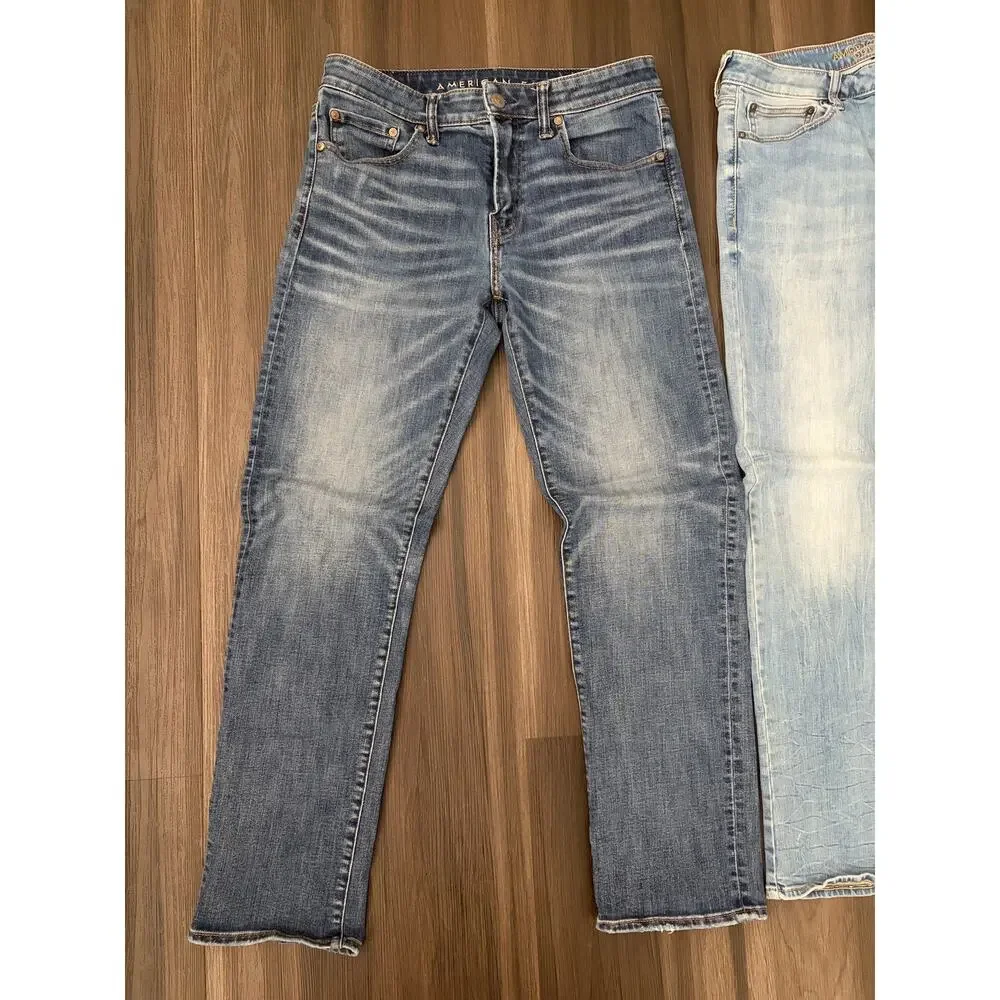 Bundle American Eagle Men’s denim jeans size 32x32/33 x32 boot and straight cut
